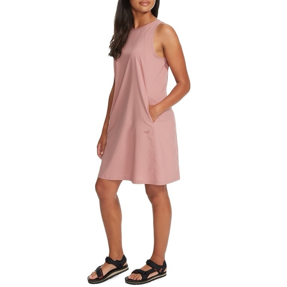Arc'teryx Contenta Shift Dress in Pink Mauve - Picture 2 of 12